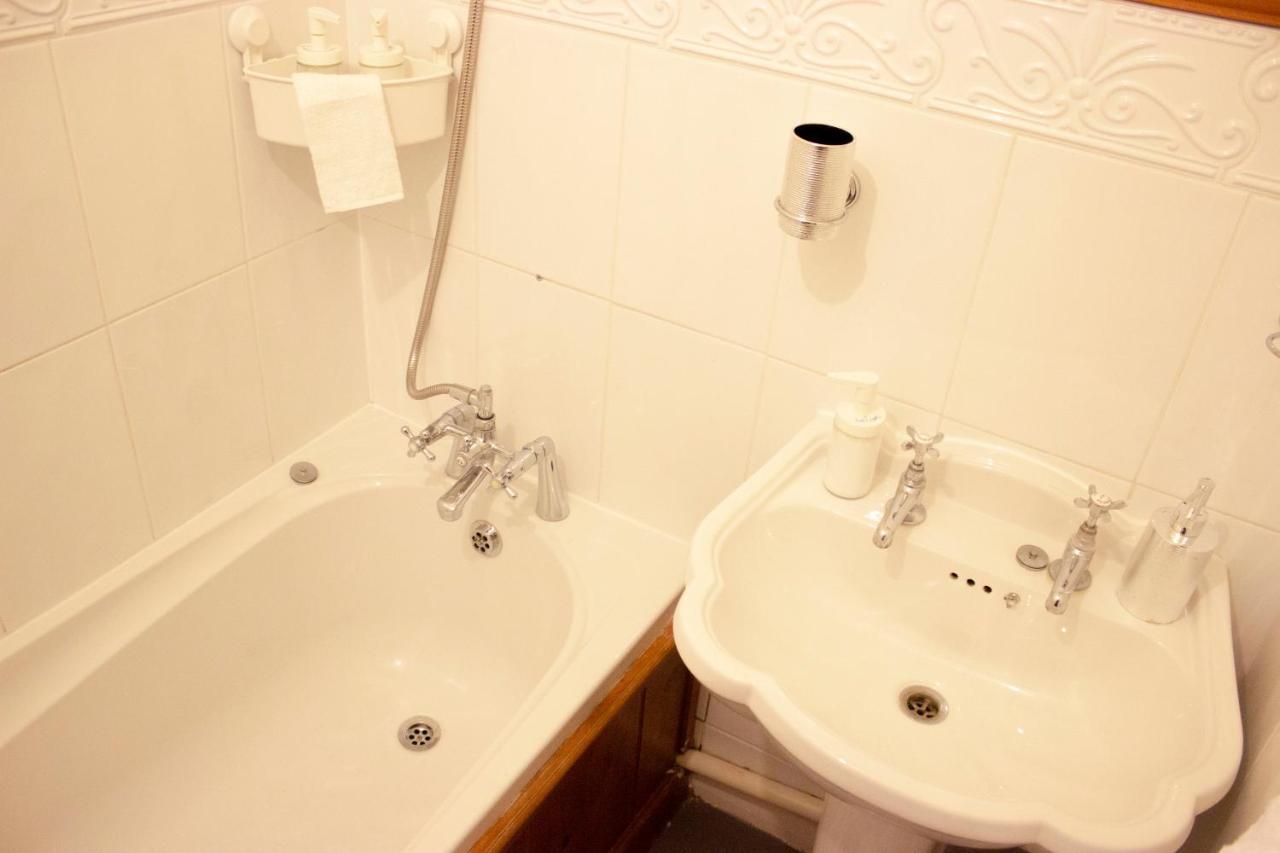 Kempston Cosy Lodge เบดฟอร์ด ภายนอก รูปภาพ